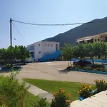 Surf Hotel 2*