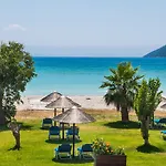 Surf Hotel 2*