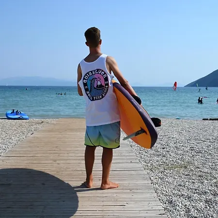 Surf Hotel 2*