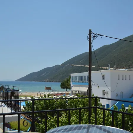 Surf Hotel 2*