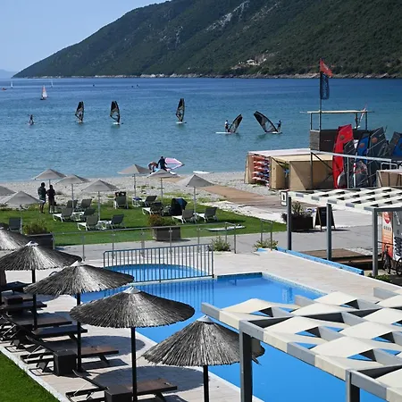 Hotel Surf 2*