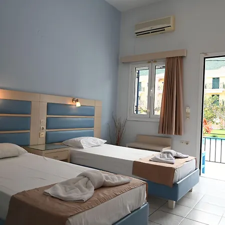 Hotel Surf 2*